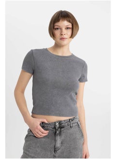 Buy Woman Fitted Crew Neck Knitted Short Sleeve T-Shirt in Egypt