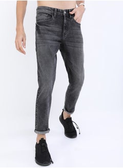 Buy Mid Rise Light Wash Jeans in Saudi Arabia