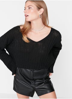 Buy Black Wool Wide Fit Crop Basic Knitwear Sweater TWOAW23KZ01844 in Egypt