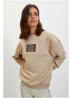 اشتري Beige Thick Fleece Slogan Embroidered Crew Neck Relaxed/Comfortable Fit Knitted Sweatshirt TWOAW22SW1464 في مصر