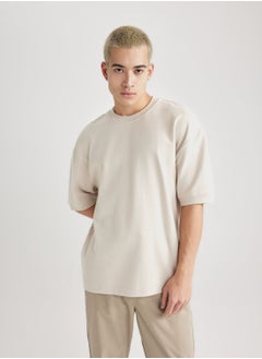 Buy Man Loose Fit T-Shirt in UAE