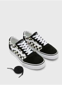 Buy Essential Asher Sneakers in UAE