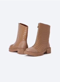 اشتري Boot Made Of Leather With A Zipper Closure في مصر