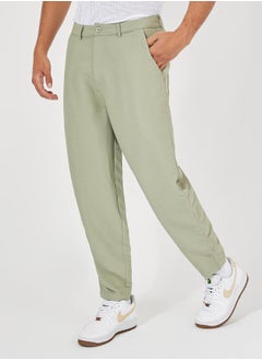 اشتري Textured Woven Leisure Tapered Pants في السعودية