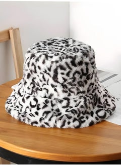 Buy Patterned winter fur baded bucket hat in Egypt