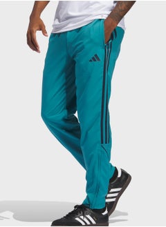 اشتري Tiro 23 Woven Pants في الامارات