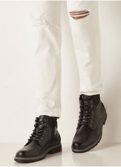 اشتري Men's High Cut Boots With Zip Closure في الامارات