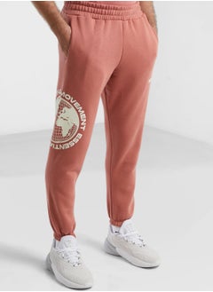 Buy The Regular Fit Classic Sweatpants in UAE