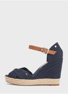 اشتري Basic Open Toe Mid Wedge Sandals في الامارات