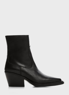 Buy Ande Ankle Boots in UAE