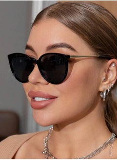 اشتري Fashionable & Stylish Women’s Sunglasses في السعودية