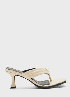 اشتري Mid Heel Thong Mule في الامارات