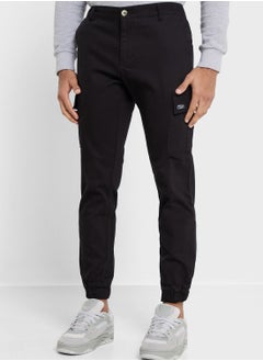 اشتري Thomas Scott Men Comfort Mid-Rise Easy Wash Cargo Trousers في الامارات