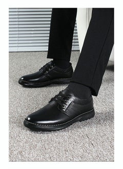 Buy Men's Business Formal Casual Leather Shoes Lace-Up Round Toe Fashion Oxford Shoes With Low Heel in Saudi Arabia