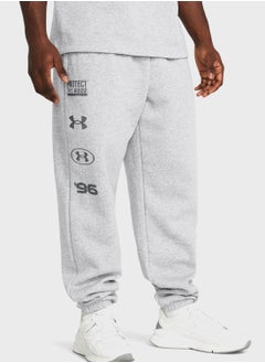 اشتري Essential Fleece Novelty Sweatpant في السعودية