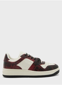 اشتري Casual Retro Basket Low Top Sneakers في السعودية