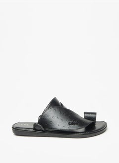 اشتري Men Textured Slip-On Arabic Sandals with Toe Loop في السعودية