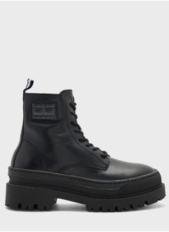 اشتري Lace Up High Top Boots في الامارات