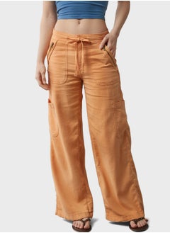 اشتري High Waist Cargo Pants في الامارات