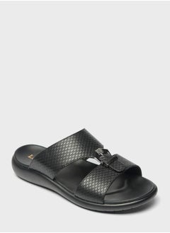 Buy Cross Strap Casual Sandals in UAE