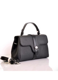 Buy Women's handbag with adjustable handle with secure closure in Egypt