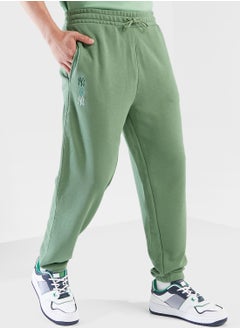 Buy New York Yankees Infill Sweatpants in UAE