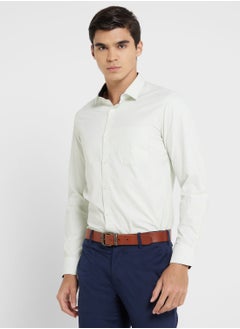 Buy Men Easy Care Green Solid Slim Fit Sustainable Formal Shirt in UAE