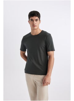 اشتري Man Smart Casual Slim Fit Crew Neck Short Sleeve Knitted T-Shirt في مصر