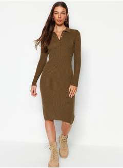 اشتري Khaki Midi Knitwear Polo Neck Dress TWOAW24EL00029 في مصر