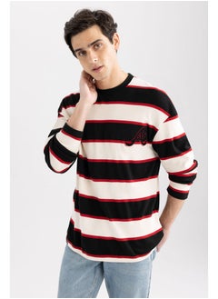 Buy Man Comfort Fit Crew Neck Long Sleeve Knitted Sweat Shirt in Egypt