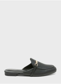 اشتري Backless Slip Ons في الامارات