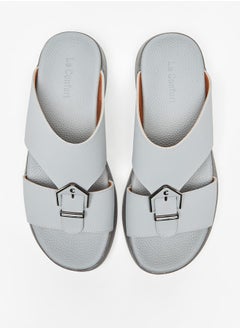 اشتري Men Solid Slip-On Sandals في الامارات