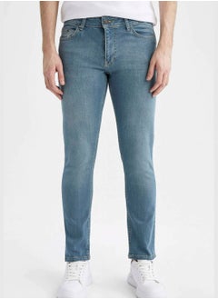 Buy Slim Fit Ankle Jeans in Saudi Arabia