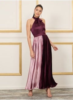 اشتري Colorblock Pleated Halter Neck A-Line Maxi Dress في السعودية