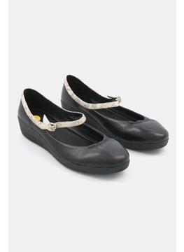 اشتري Women Adjustable Buckle Closure Leather Flat Shoes, Black في السعودية