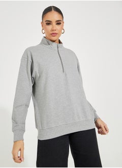 Buy Solid Regular Fit Half Zip Sweatshirt in Saudi Arabia