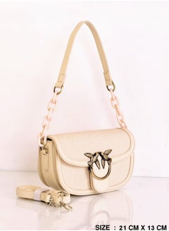 Buy Women's handbag with adjustable handle with distinctive chain and accessory closure in a modern way in Egypt