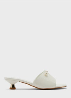 اشتري One Strap Low Heel Sandals في الامارات