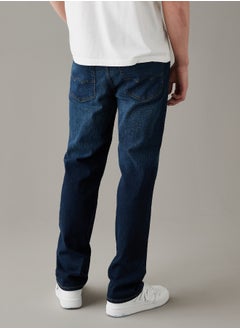 اشتري AE AirFlex+ Relaxed Straight Jean في الامارات