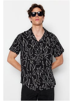 اشتري Black Regular Fit Wide Collar Short Sleeve Flowy Geometric Summer Shirt TMNSS20GO0577 في مصر