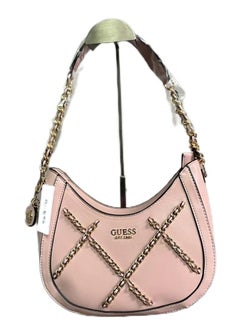 اشتري GUESS shoulder bag في السعودية