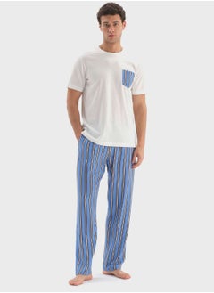 اشتري Nightwear T-Shirt & Trouser Set في الامارات