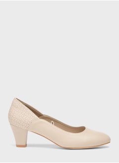 اشتري Pointed Toe Pumps في الامارات