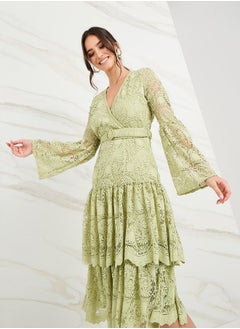 اشتري Lace Insert Layered Midi Dress with Belt في السعودية