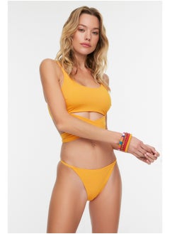 اشتري Orange Piping Regular Leg Bikini Bottom TBESS22BA0232 في مصر