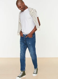 Buy Distressed Relaxed Fit Jeans in Saudi Arabia