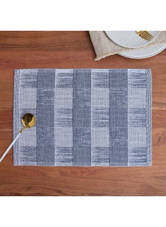 اشتري Chequre Placemat 45 x 33 cm في الامارات