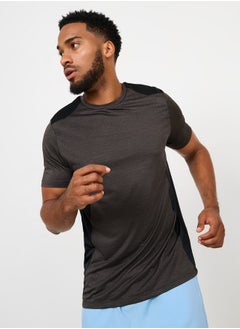 اشتري Pro Training Melange Active T-shirt في السعودية