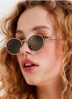 اشتري Women’s Sunglasses With A Gold Elegant Frame في السعودية