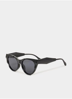 Buy Solid Cat Eye Sunglasses in Saudi Arabia